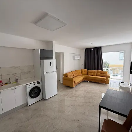 アパート Modern Flat In F2 ニコシア